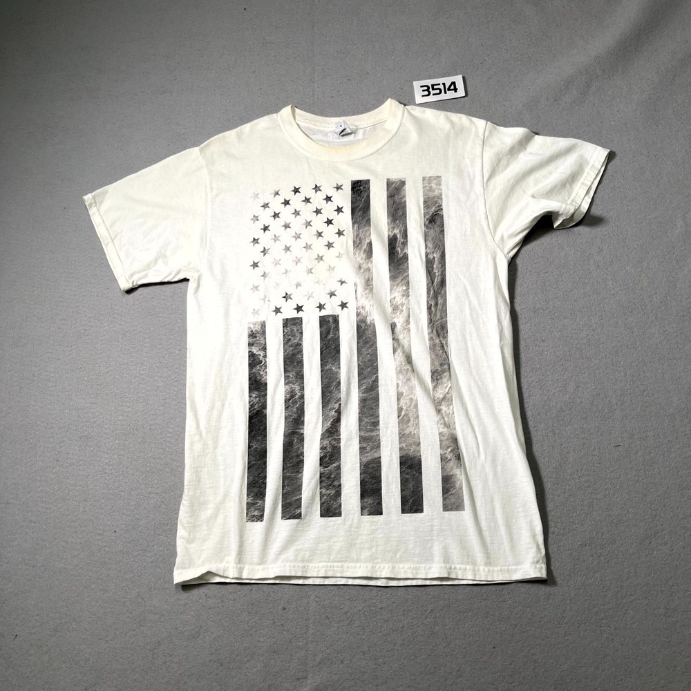 Vintage Men T Shirt Medium White American Flag Graphic Cotton Crew Neck Pullover
